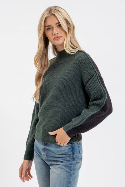 Blu Pepper - COLORBLOCK MOCK NECK EXPOSED SEAM KNIT SWEATER: IVORY