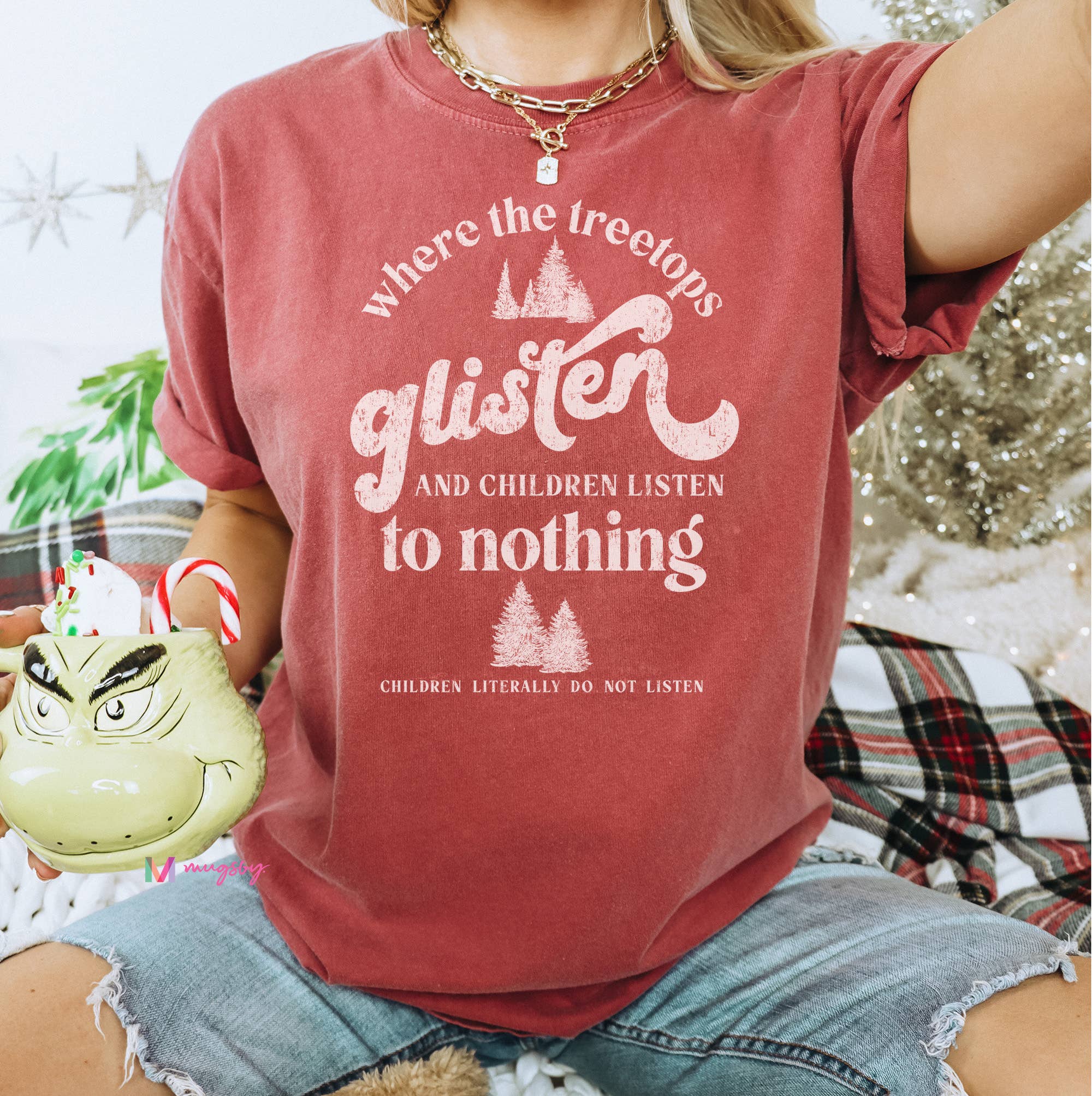 Mugsby - Where the Treetops Glisten Christmas Shirt (crimson): X-Large