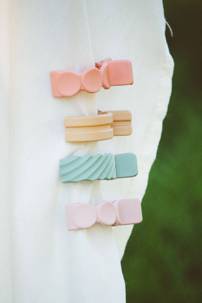 Shop ANDi - Ponytail Claw Clip: Golden / Dot