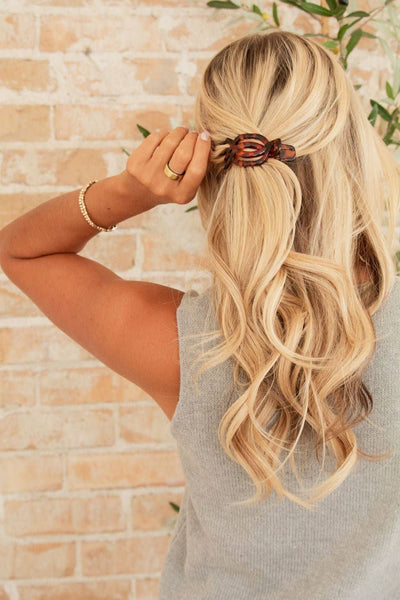 Shop ANDi - Overlapping Flat Claw Clip: Tan