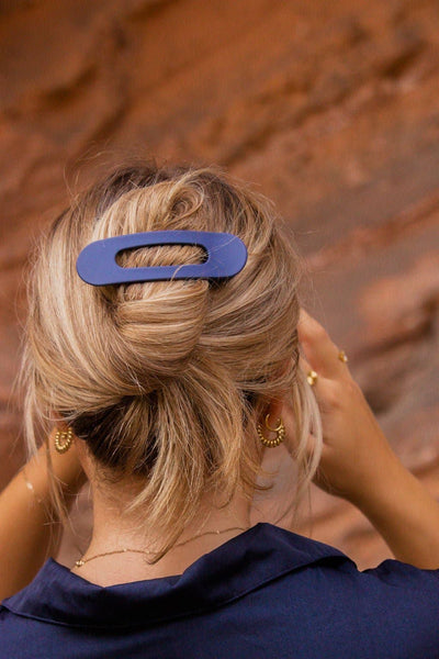 Shop ANDi - Flat Matte Claw Clip: Teak