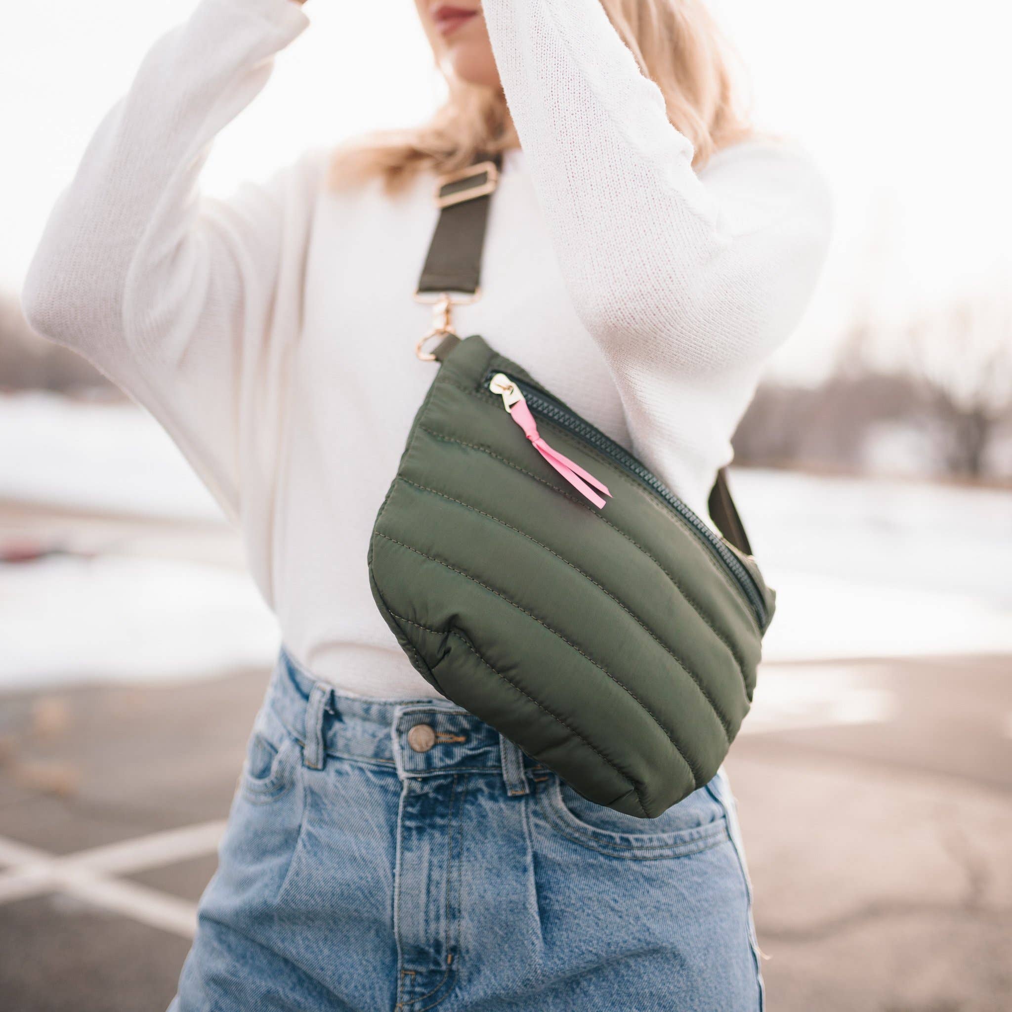 Pretty Simple - Jolie Puffer Belt Bag: Olive