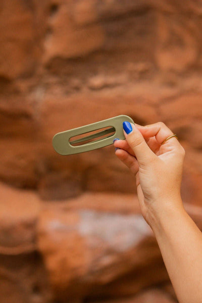 Shop ANDi - Flat Matte Claw Clip: Teak