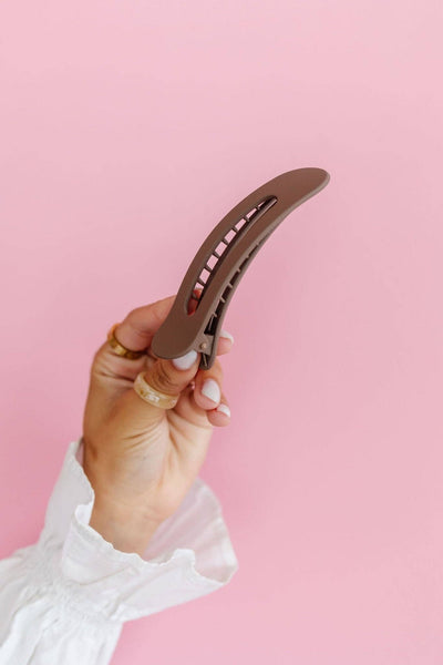 Shop ANDi - Flat Matte Claw Clip: Teak