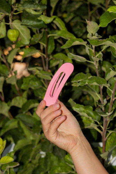 Shop ANDi - Flat Matte Claw Clip: Teak