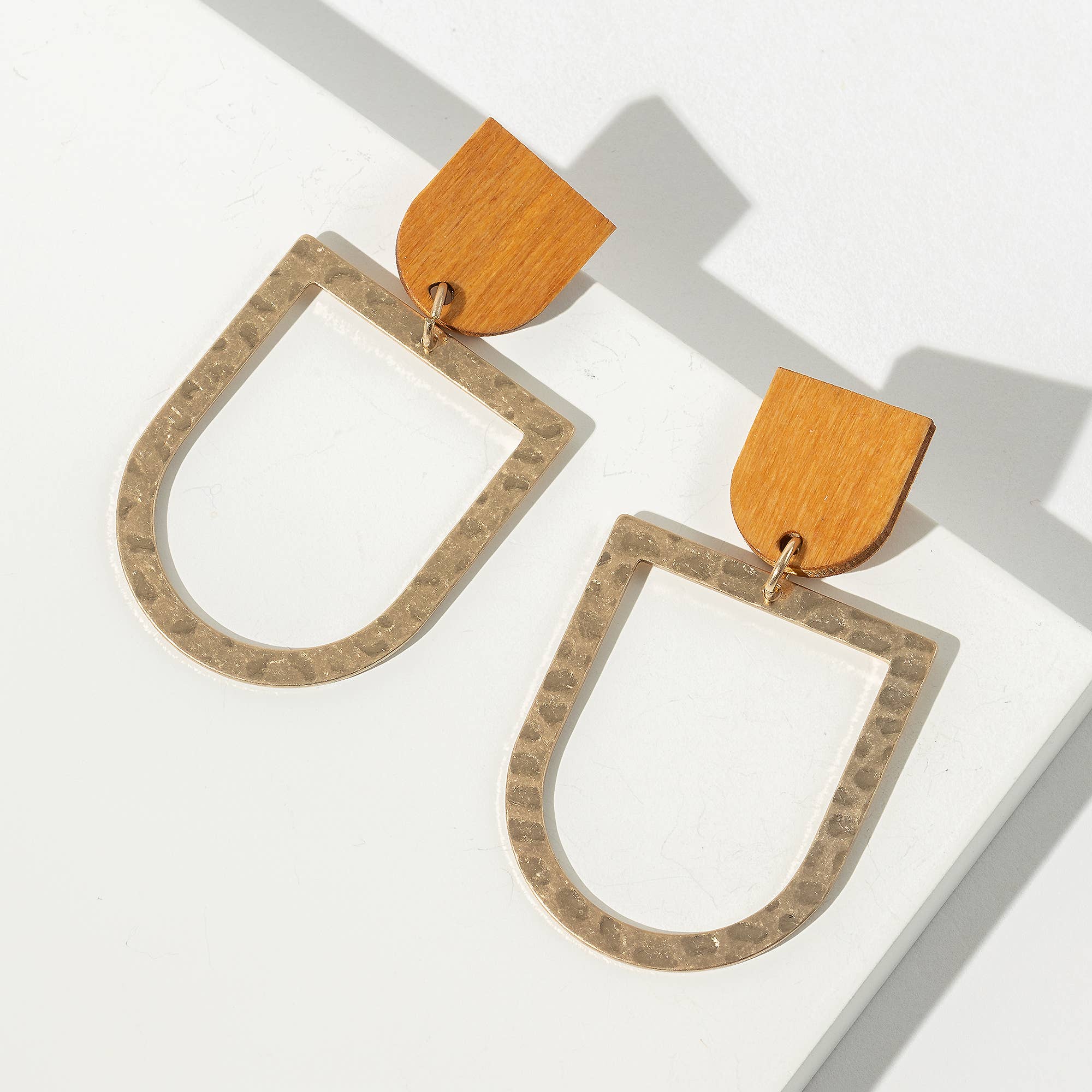 Avenue Zoe - Hammered Metal Dangling Earrings